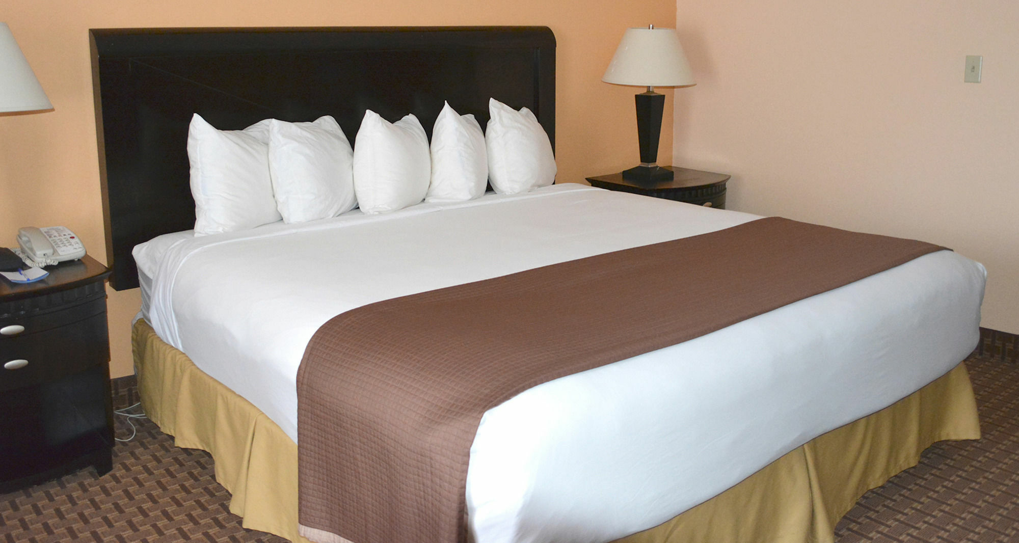 מלון Baymont By Wyndham East Windsor Bradley Airport מראה חיצוני תמונה